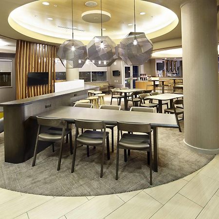 Springhill Suites By Marriott Chicago Waukegan/Gurnee Eksteriør billede
