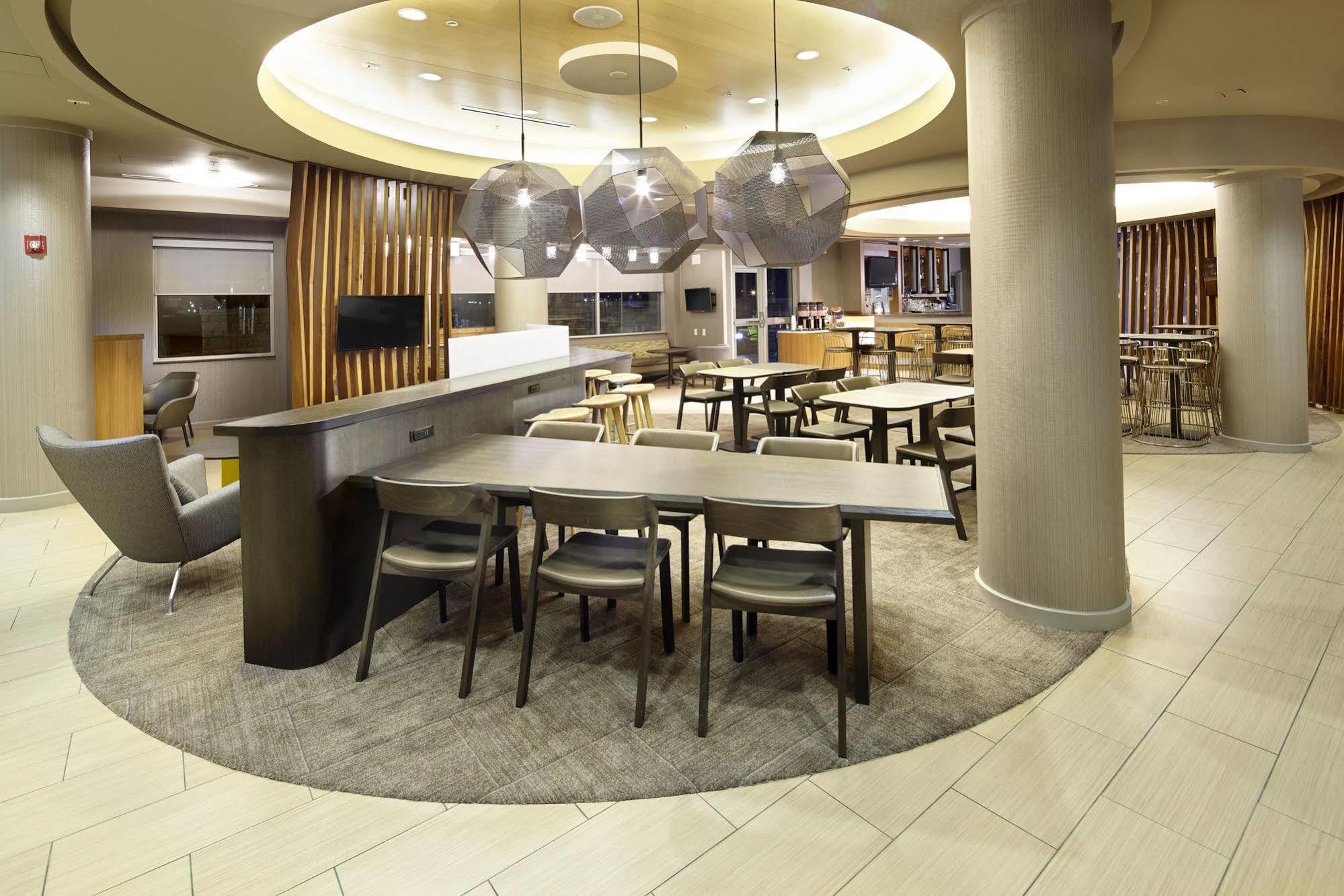 Springhill Suites By Marriott Chicago Waukegan/Gurnee Eksteriør billede